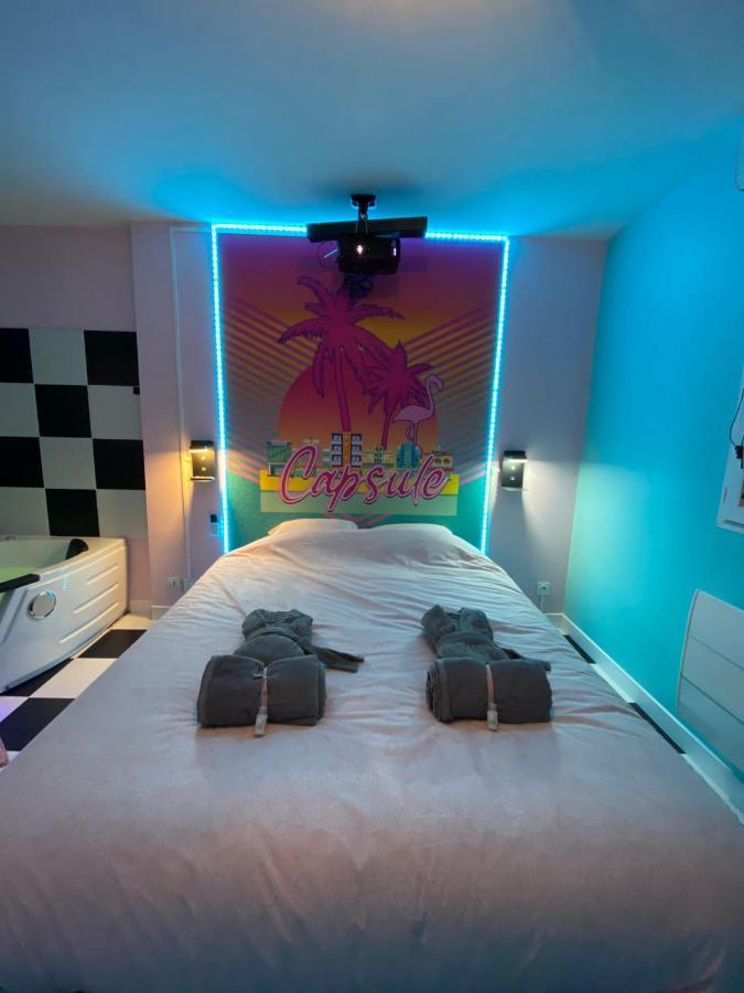 Capsule Miami Vice - Jacuzzi - Billard - Ecran Cinema & Netflix - Ping-Pong - Nintendo & Jeux- Liévin Exteriér fotografie