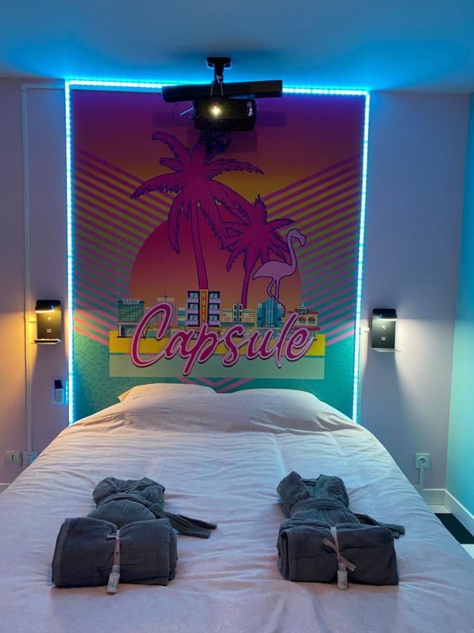 Capsule Miami Vice - Jacuzzi - Billard - Ecran Cinema & Netflix - Ping-Pong - Nintendo & Jeux- Liévin Exteriér fotografie