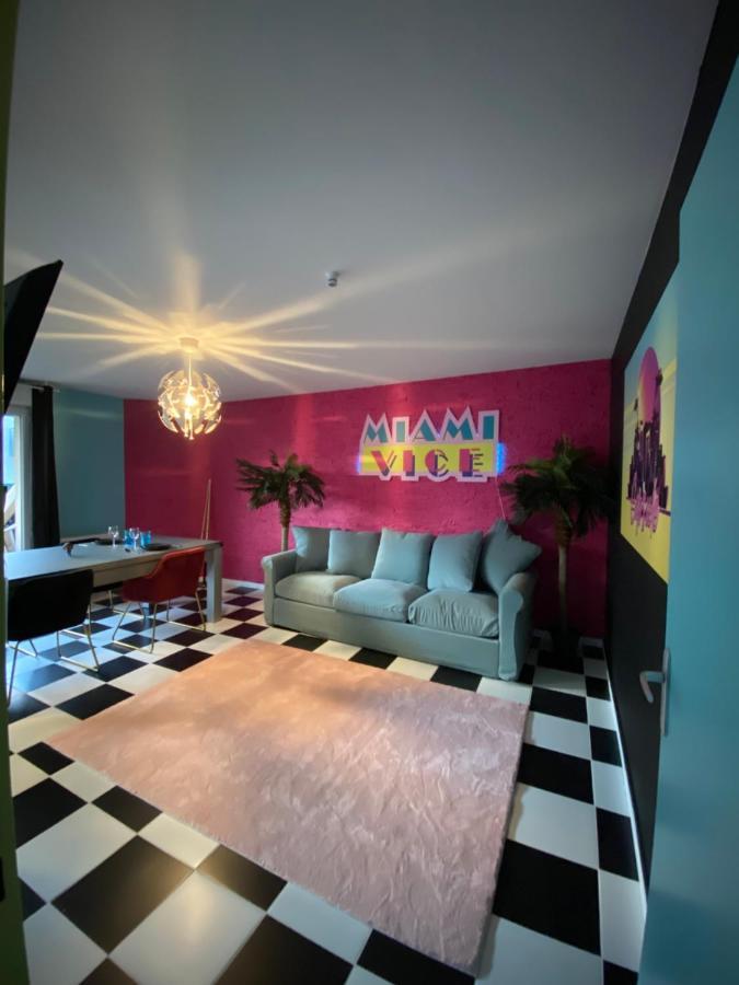 Capsule Miami Vice - Jacuzzi - Billard - Ecran Cinema & Netflix - Ping-Pong - Nintendo & Jeux- Liévin Exteriér fotografie