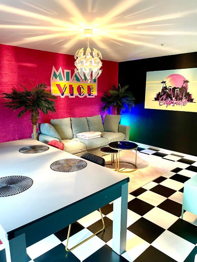 Capsule Miami Vice - Jacuzzi - Billard - Ecran Cinema & Netflix - Ping-Pong - Nintendo & Jeux- Liévin Exteriér fotografie